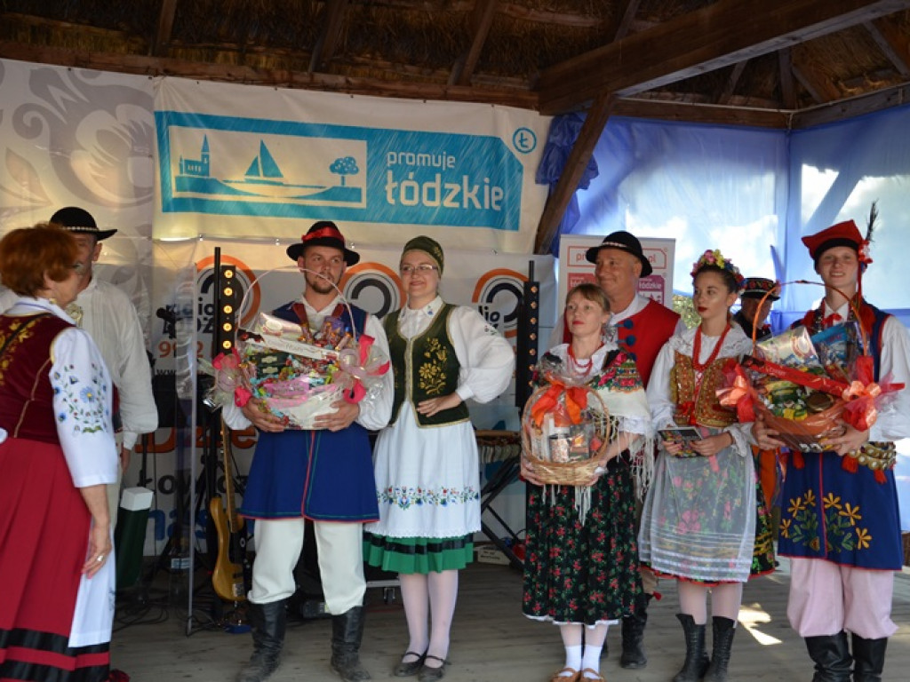 Żniwa i folklor w skansenie w Maurzycach