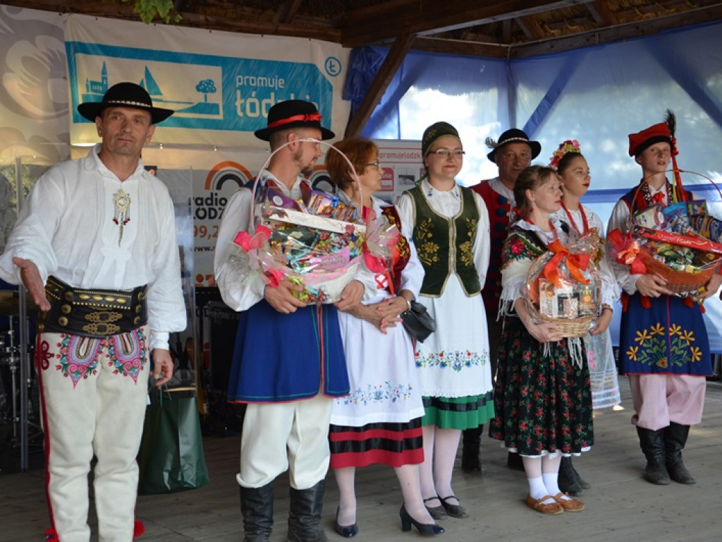 Żniwa i folklor w skansenie w Maurzycach