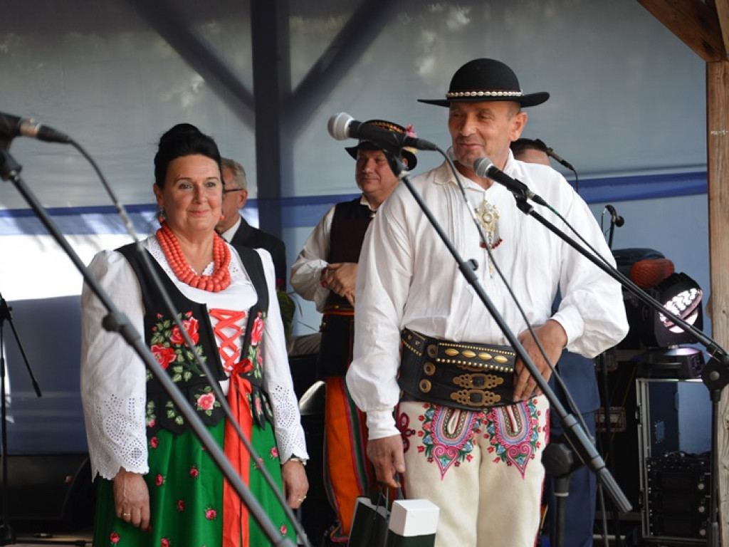 Żniwa i folklor w skansenie w Maurzycach