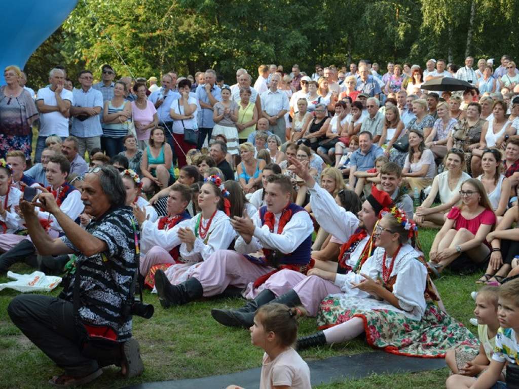 Żniwa i folklor w skansenie w Maurzycach