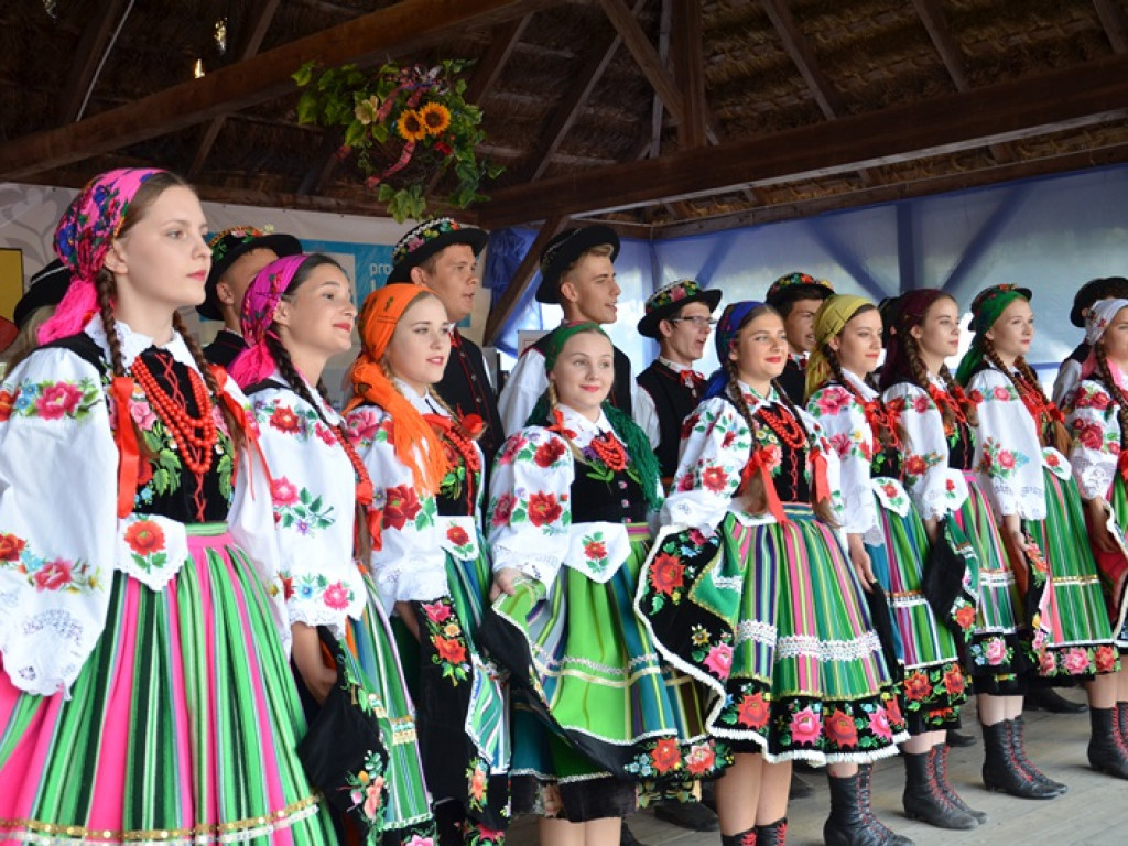 Żniwa i folklor w skansenie w Maurzycach