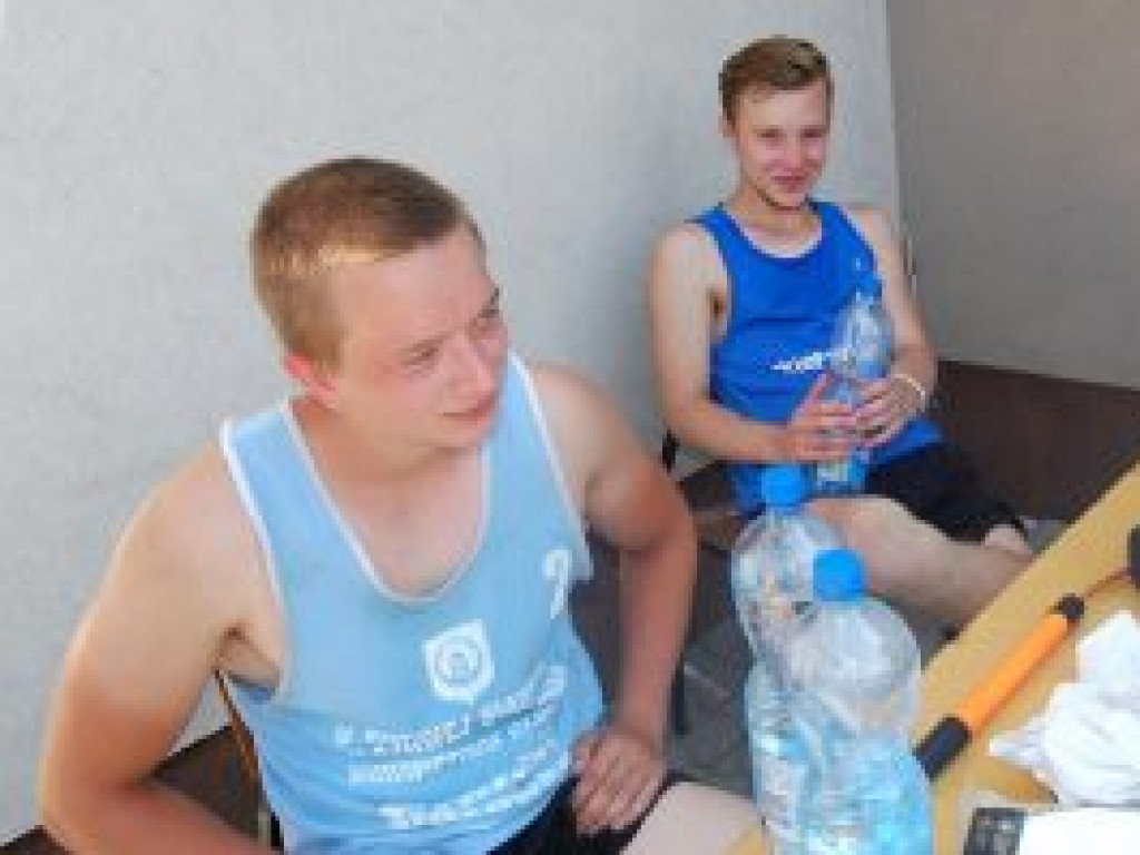Mimo złych prognoz - entuzjaści plażówki mogli ze sobą rywalizować