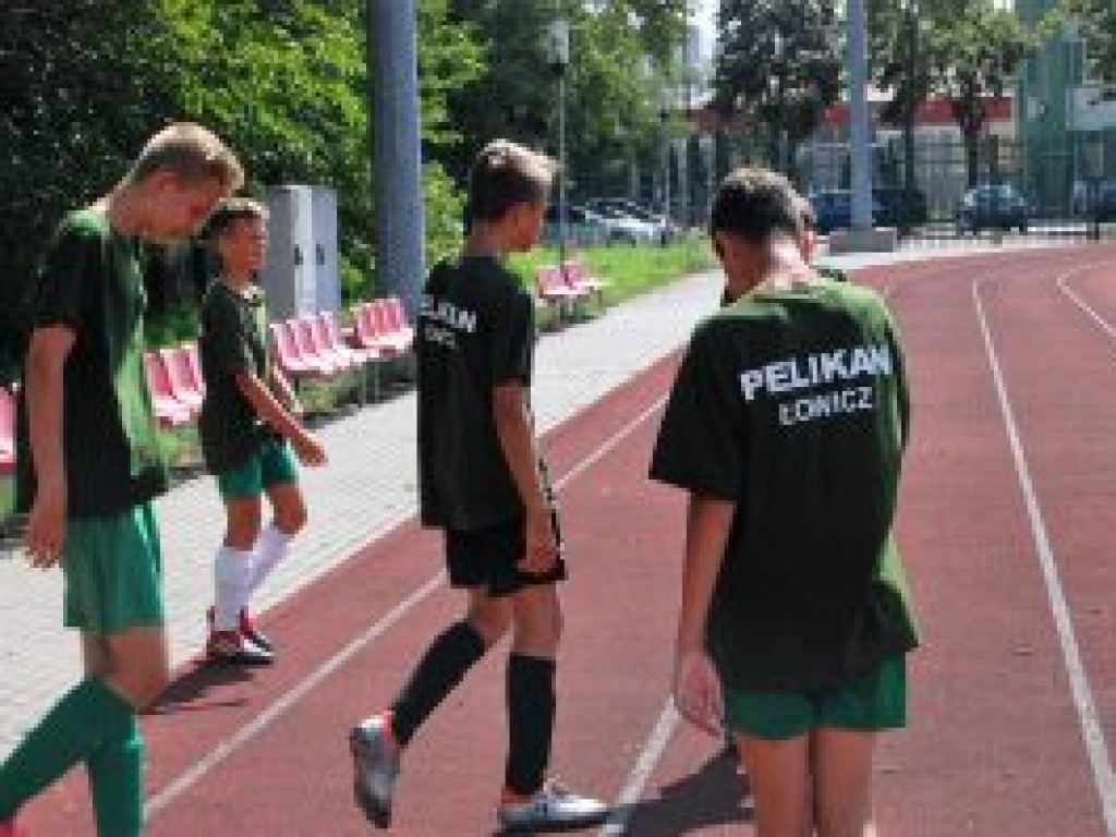 Pelikan-2004 wyszedł ze sparingu zwycięsko