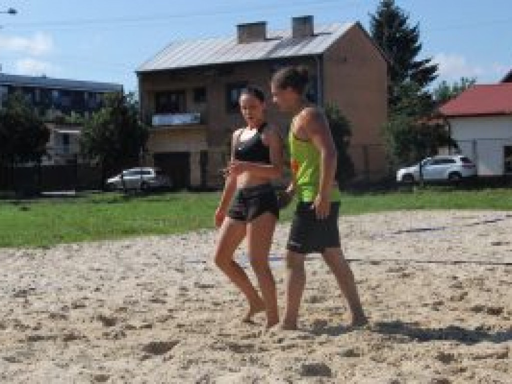 Czwarty finał mikstów w piłce plażowej