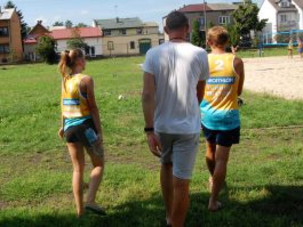 Czwarty finał mikstów w piłce plażowej