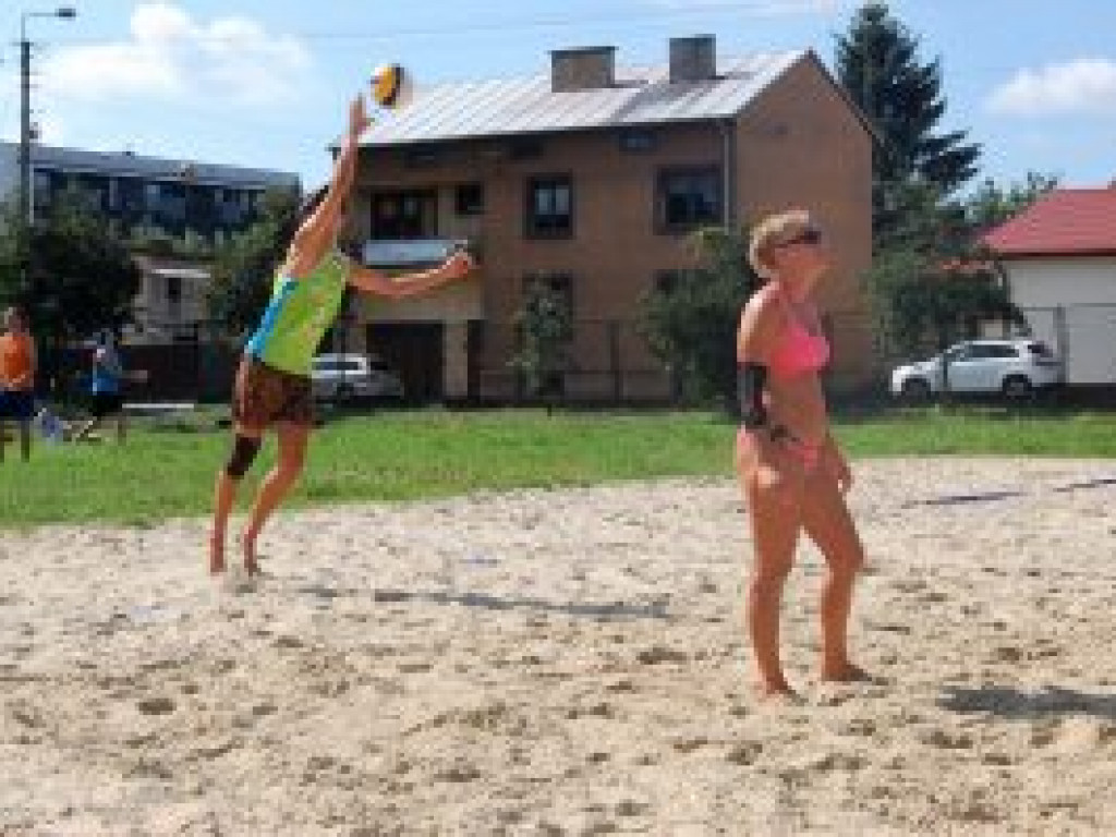Czwarty finał mikstów w piłce plażowej