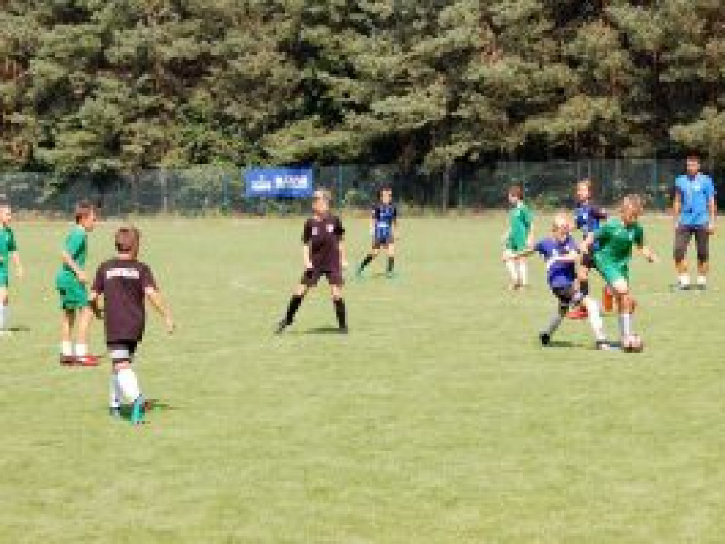 Duże boisko nie przeraziło Pelikana-2007
