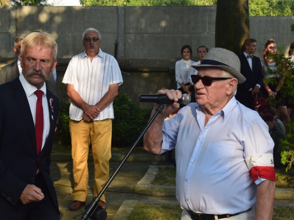 Łowicz oddał hołd powstańcom warszawskim - aktualizacja