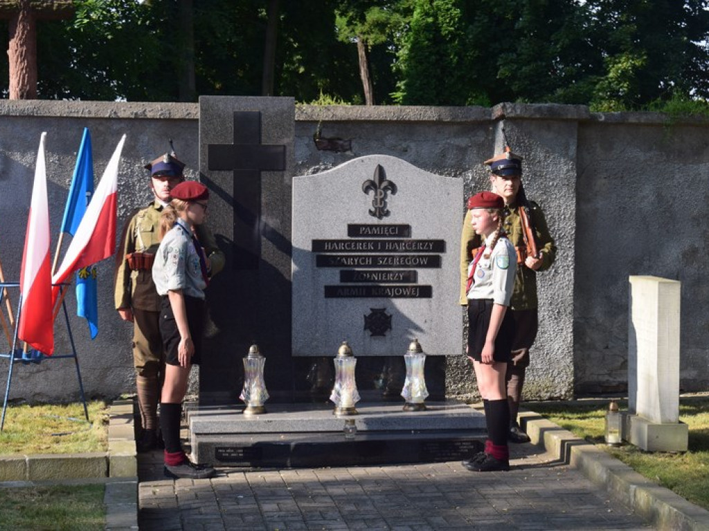Łowicz oddał hołd powstańcom warszawskim - aktualizacja