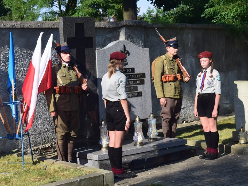 Łowicz oddał hołd powstańcom warszawskim - aktualizacja