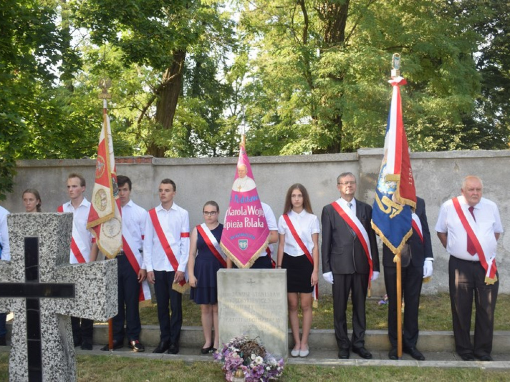 Łowicz oddał hołd powstańcom warszawskim - aktualizacja