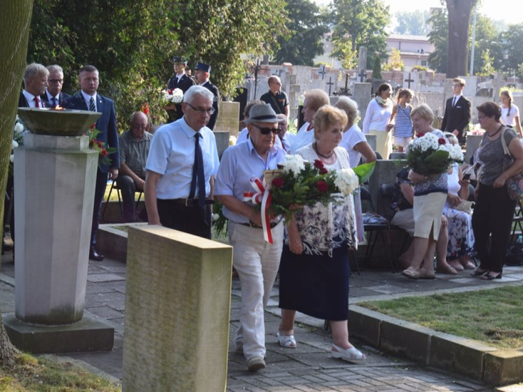 Łowicz oddał hołd powstańcom warszawskim - aktualizacja