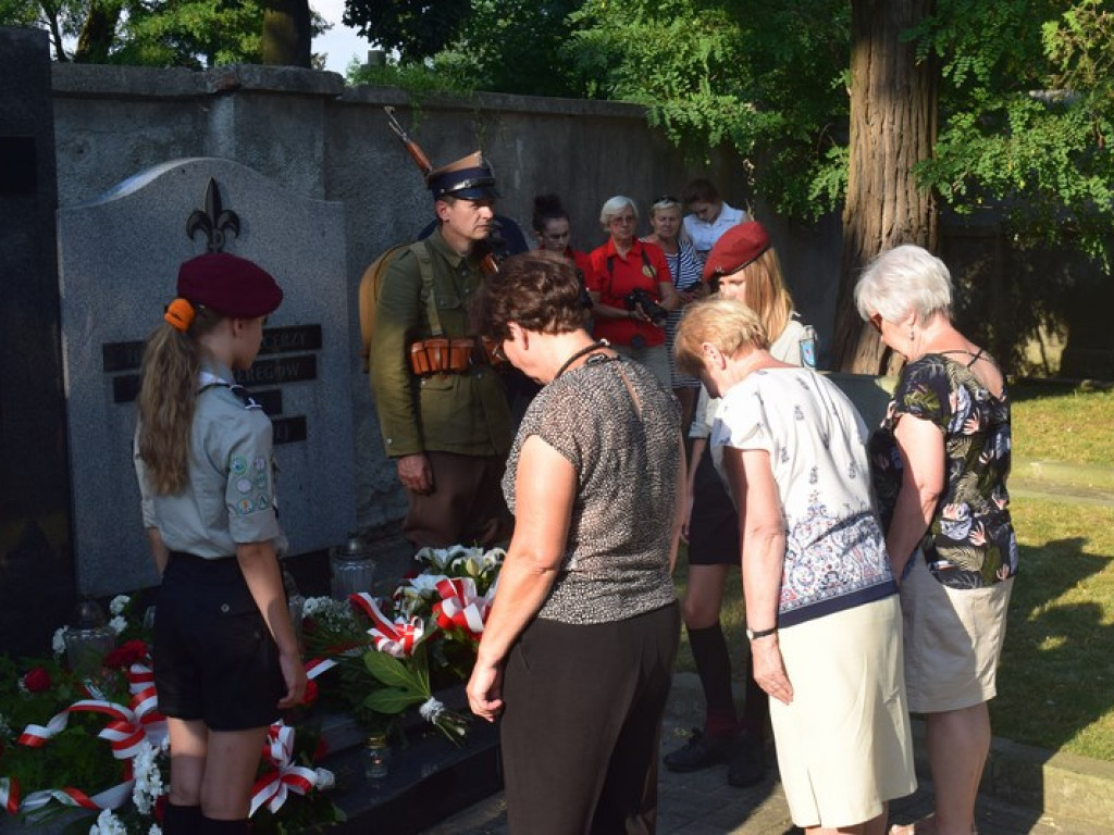 Łowicz oddał hołd powstańcom warszawskim - aktualizacja