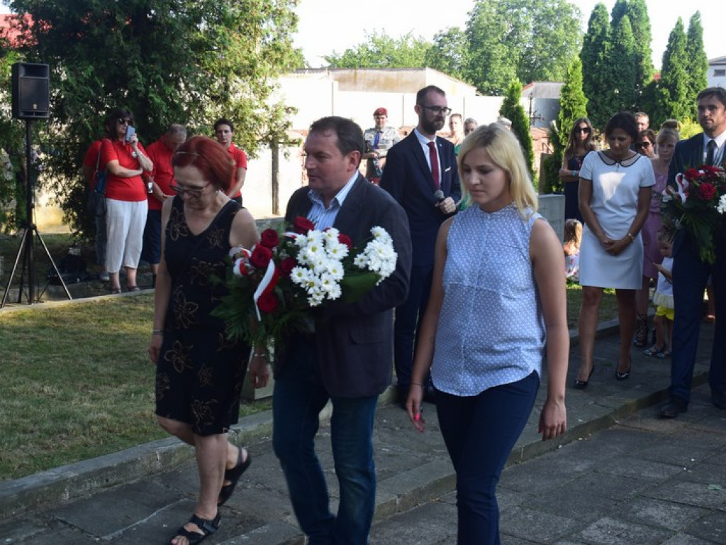 Łowicz oddał hołd powstańcom warszawskim - aktualizacja