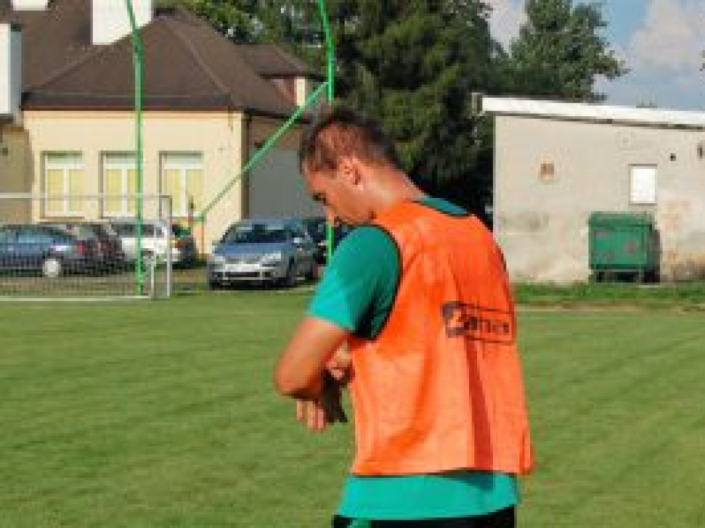 Wyrównaną walkę przegrał Pelikan II