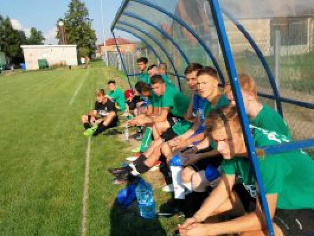 Wyrównaną walkę przegrał Pelikan II