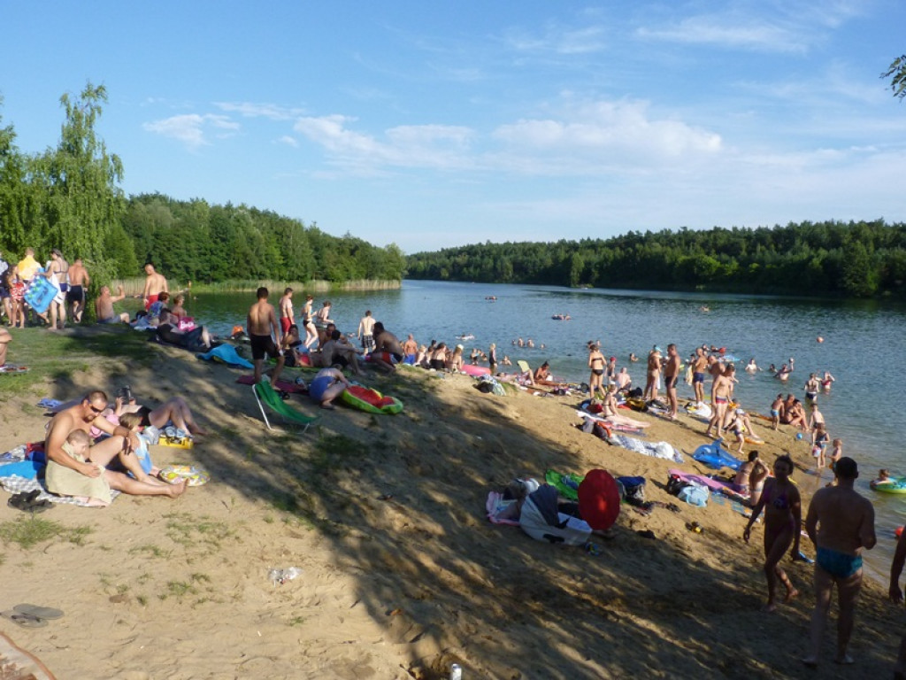 Guźnia ciągle przyciąga kąpiących się