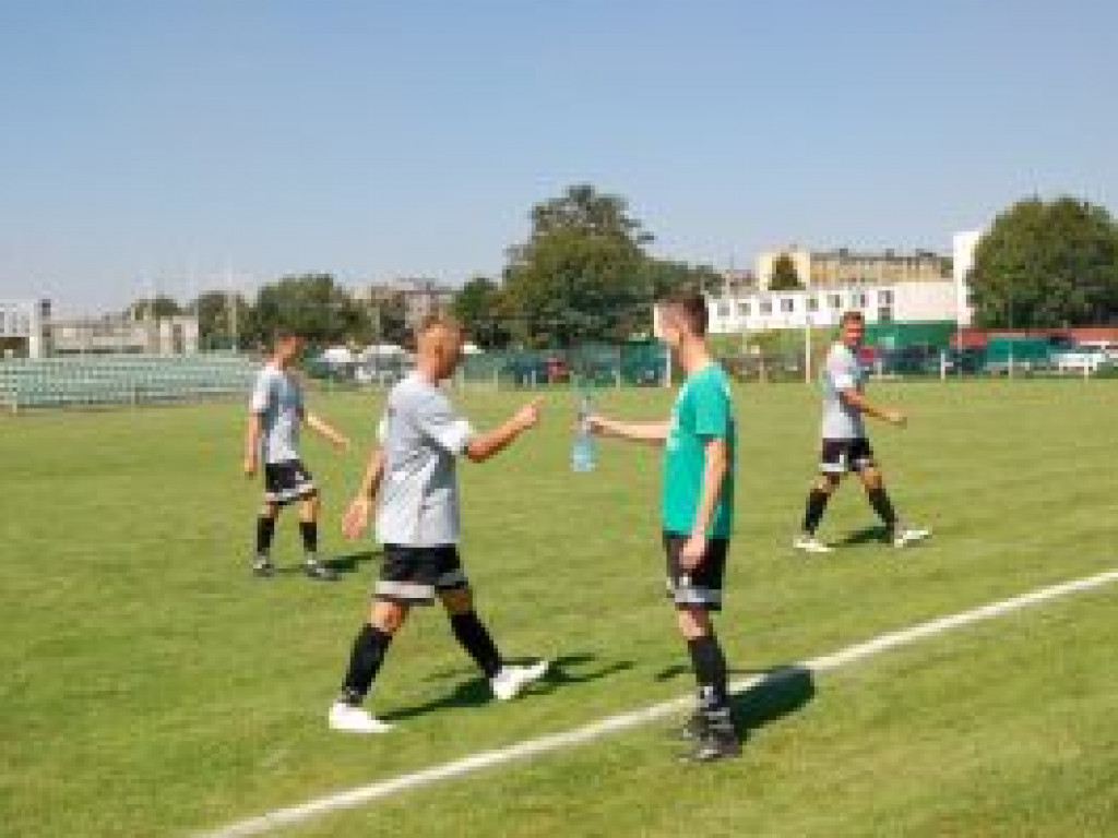 Ostatni sparing przed ligą należał do Pelikana