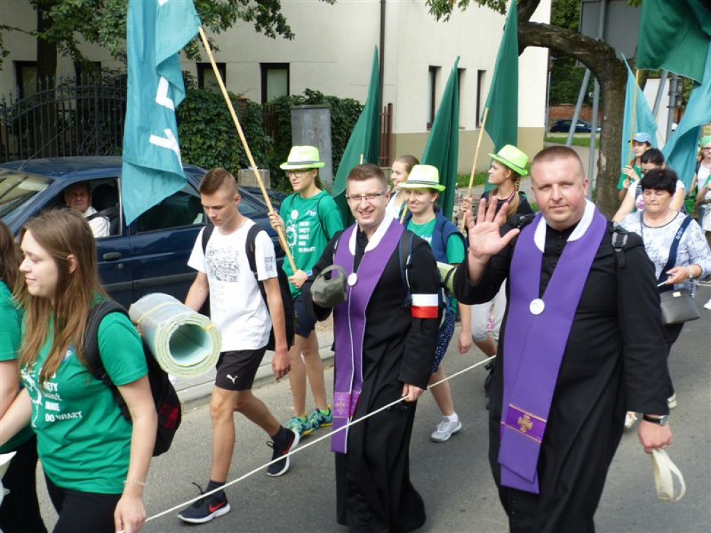 Łowicka Piesza Pielgrzymka Młodzieży już na szlaku