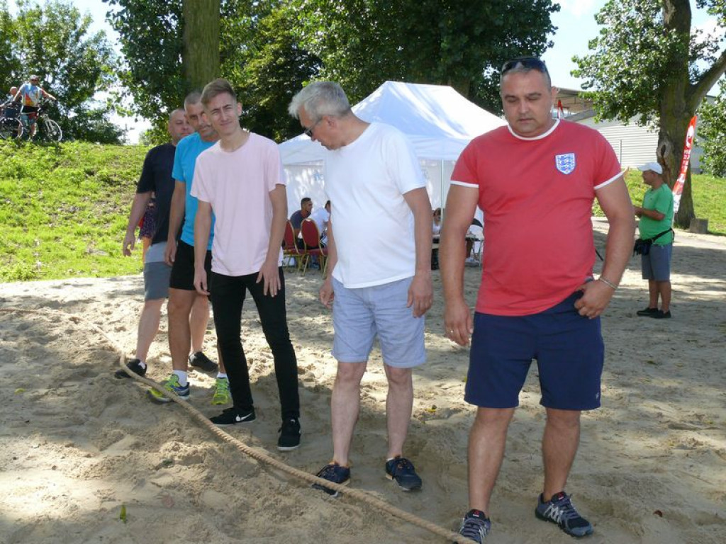 Drużyna z Bratkowic zwyciężyła w przeciąganiu liny