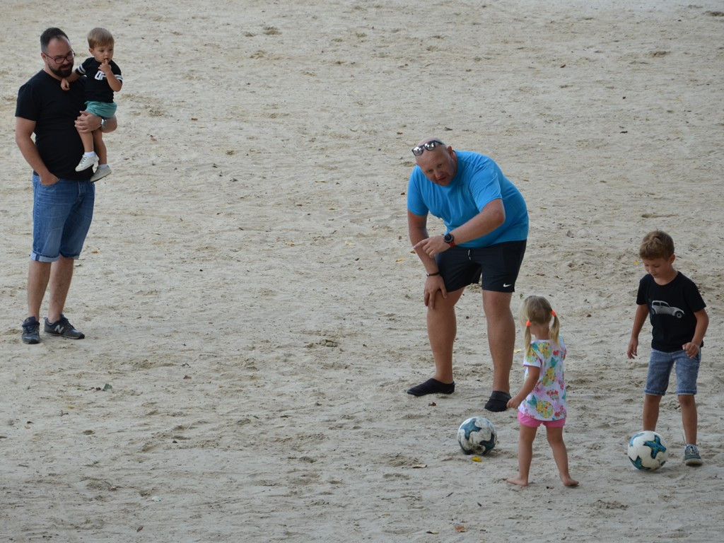 Spływ charytatywny i dobra zabawa na plaży