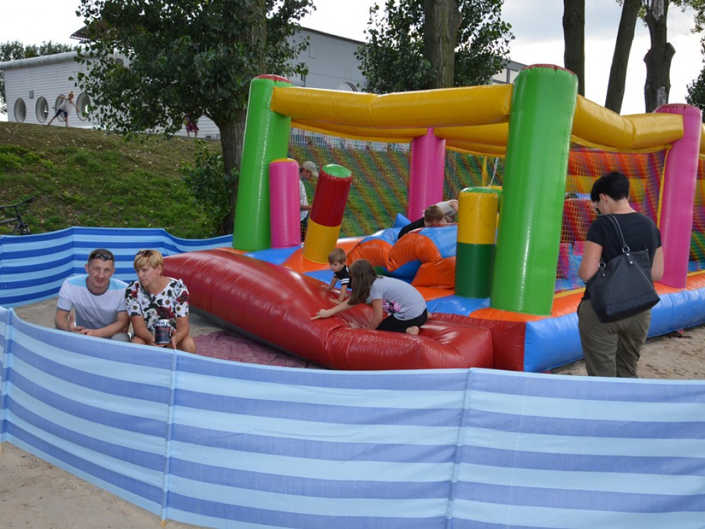Spływ charytatywny i dobra zabawa na plaży