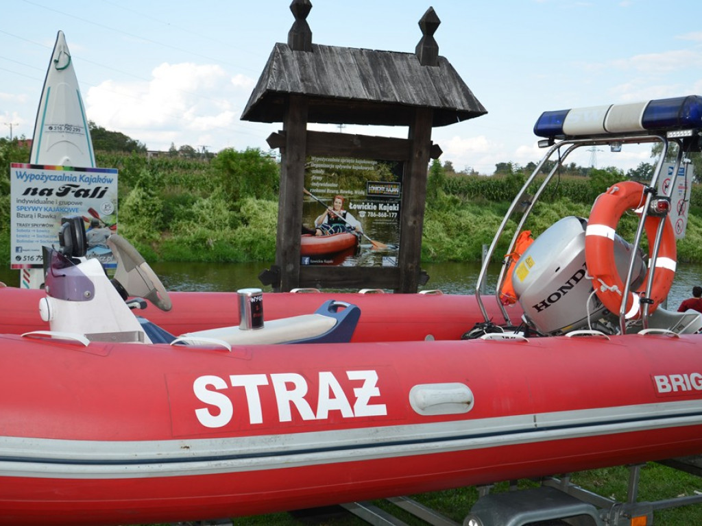 Spływ charytatywny i dobra zabawa na plaży