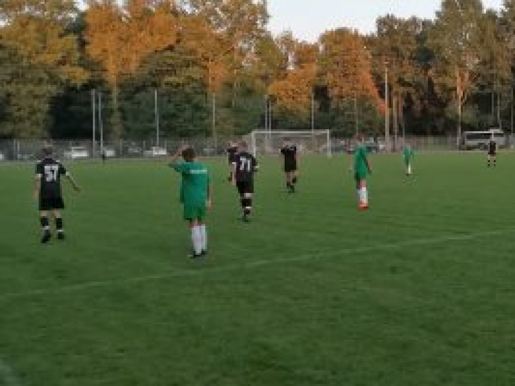 Pelikan-2005 sprawdza swoje umiejętności w sparingu