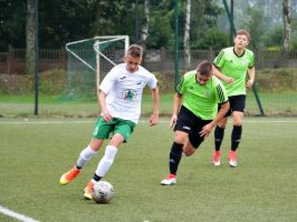 Porażka Pelikana-2002 na rozpoczęcie ligi