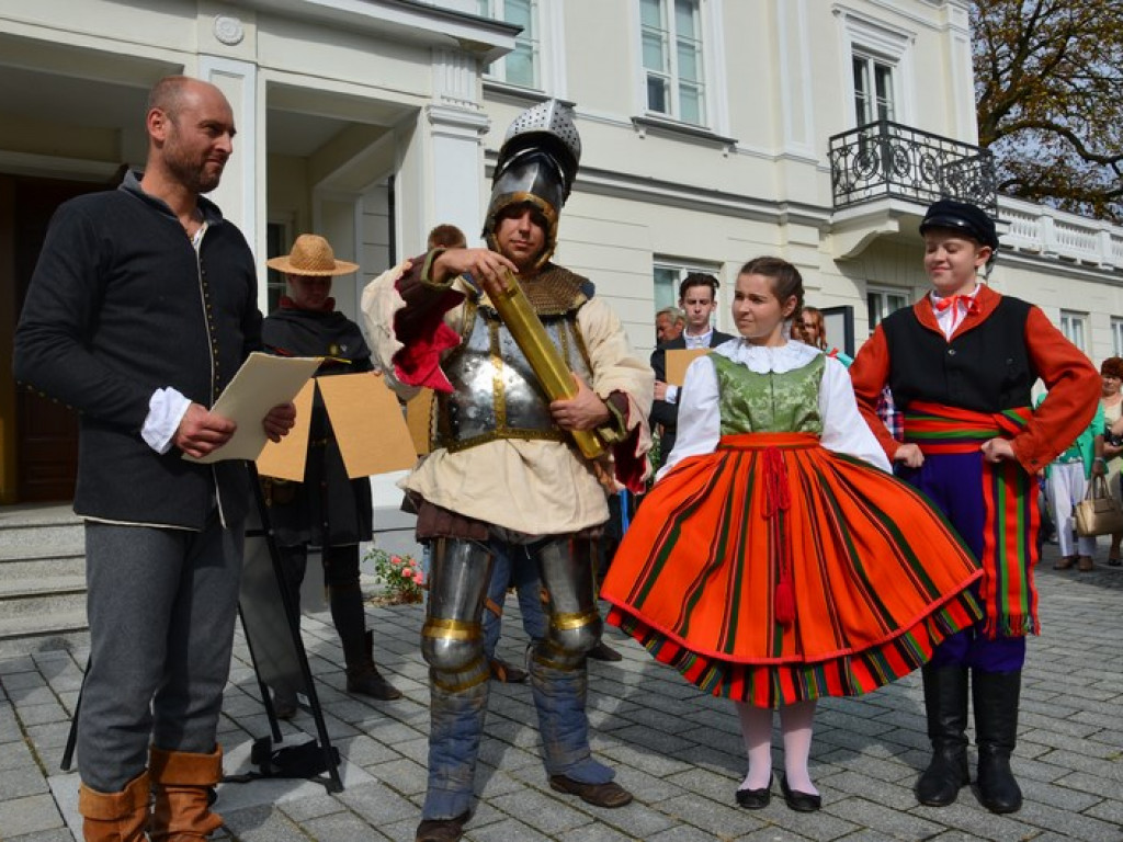 Wyjątkowa Niedziela Sannicka, Sanniki miastem!