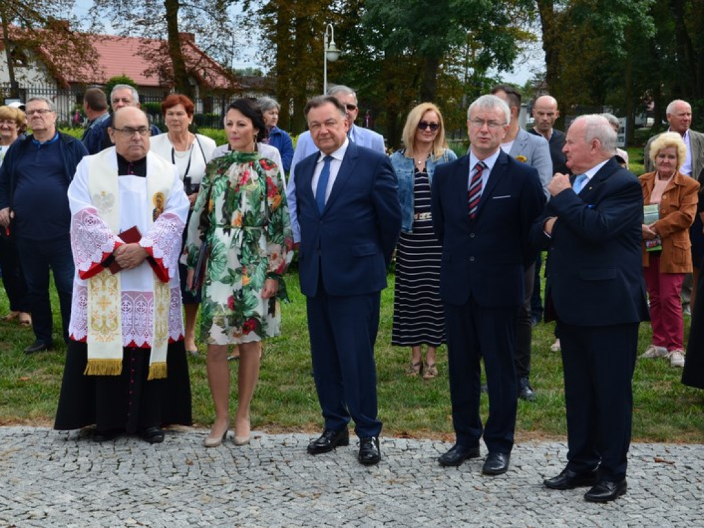 Wyjątkowa Niedziela Sannicka, Sanniki miastem!