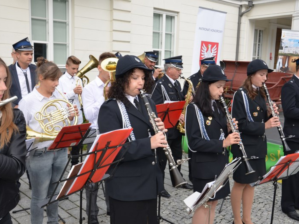 Wyjątkowa Niedziela Sannicka, Sanniki miastem!