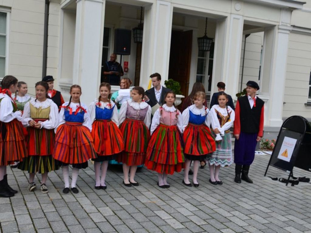 Wyjątkowa Niedziela Sannicka, Sanniki miastem!