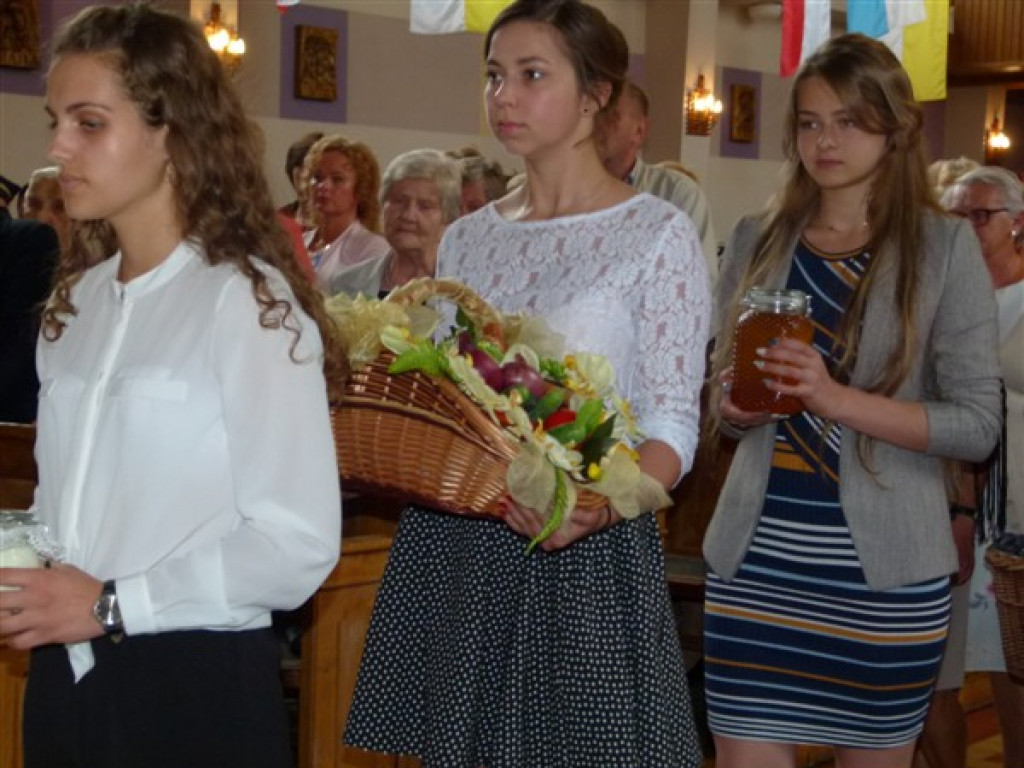Uroczystość odpustowo-dożynkowa w Bobrownikach