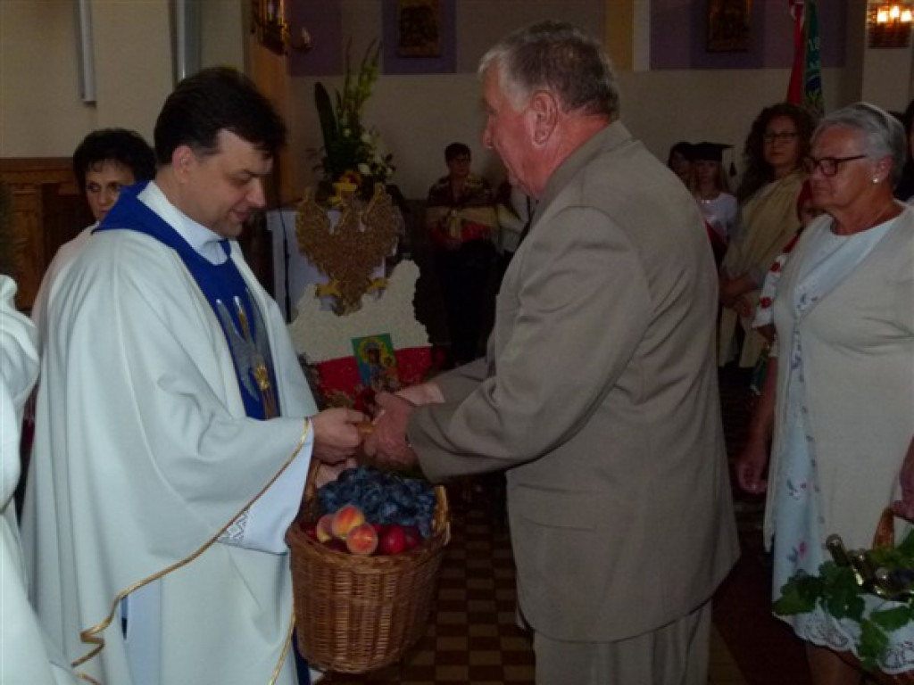 Uroczystość odpustowo-dożynkowa w Bobrownikach