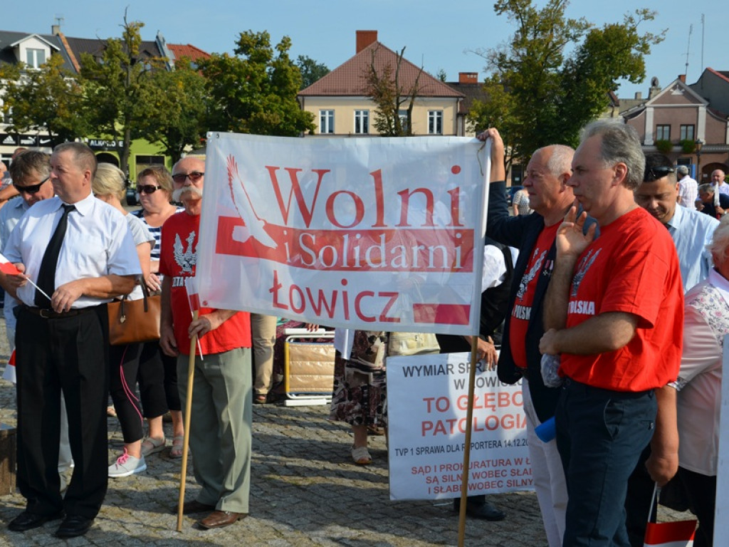 Premier Mateusz Morawiecki w Łowiczu. Jakub Wolski kandydatem PiS na burmistrza