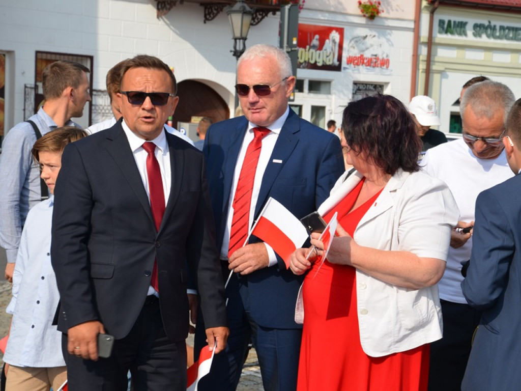 Premier Mateusz Morawiecki w Łowiczu. Jakub Wolski kandydatem PiS na burmistrza