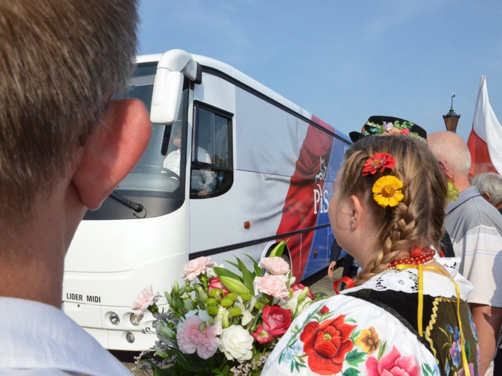 Premier Mateusz Morawiecki w Łowiczu. Jakub Wolski kandydatem PiS na burmistrza