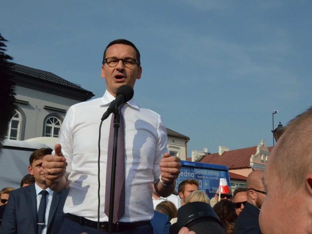 Premier Mateusz Morawiecki w Łowiczu. Jakub Wolski kandydatem PiS na burmistrza