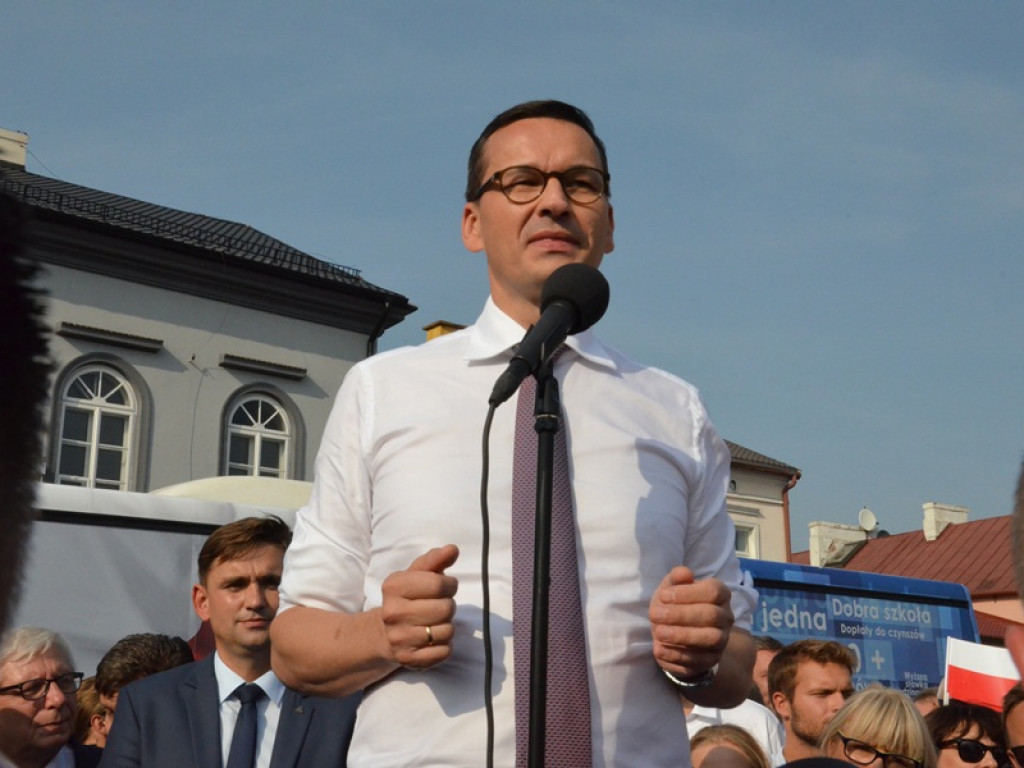 Premier Mateusz Morawiecki w Łowiczu. Jakub Wolski kandydatem PiS na burmistrza