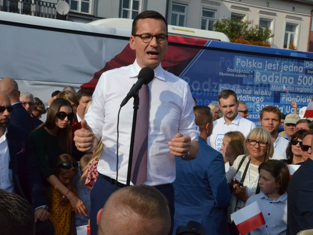 Premier Mateusz Morawiecki w Łowiczu. Jakub Wolski kandydatem PiS na burmistrza