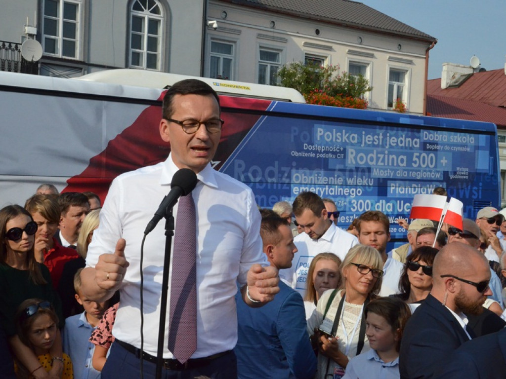Premier Mateusz Morawiecki w Łowiczu. Jakub Wolski kandydatem PiS na burmistrza