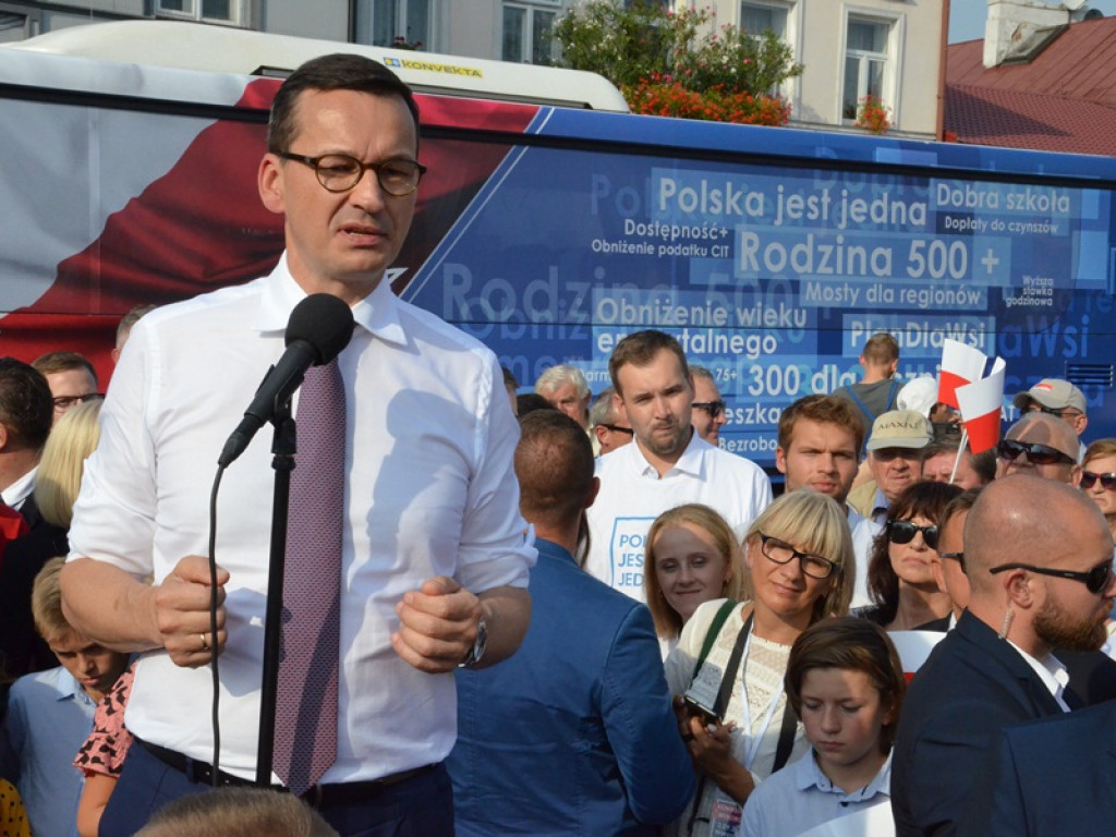 Premier Mateusz Morawiecki w Łowiczu. Jakub Wolski kandydatem PiS na burmistrza