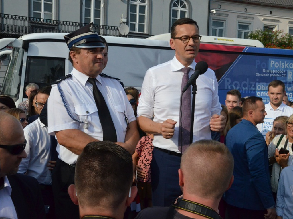 Premier Mateusz Morawiecki w Łowiczu. Jakub Wolski kandydatem PiS na burmistrza