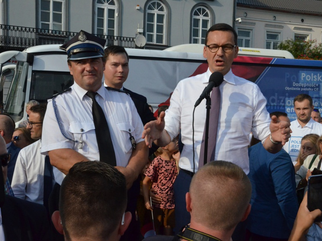 Premier Mateusz Morawiecki w Łowiczu. Jakub Wolski kandydatem PiS na burmistrza