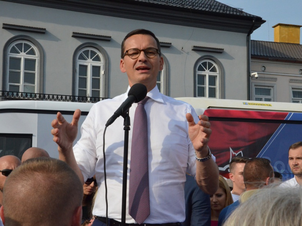 Premier Mateusz Morawiecki w Łowiczu. Jakub Wolski kandydatem PiS na burmistrza