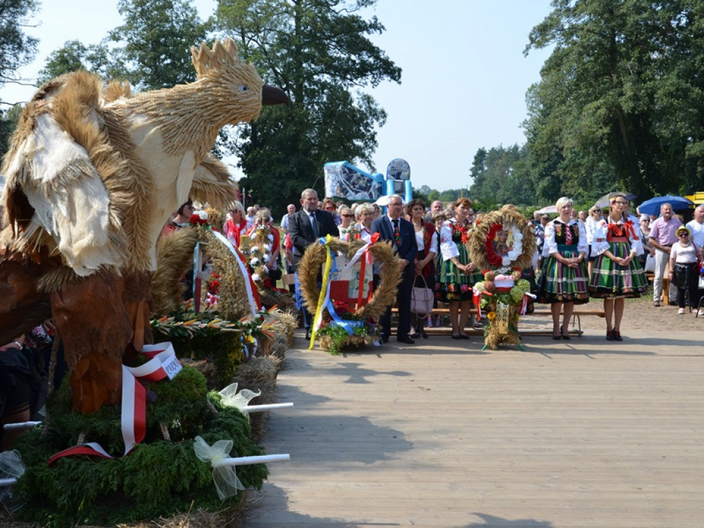 Słomiane cuda na dożynkach w Zielkowicach