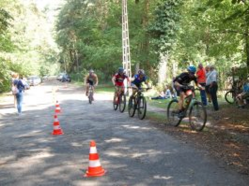 Rowerowy cross po Lasku Miejskim