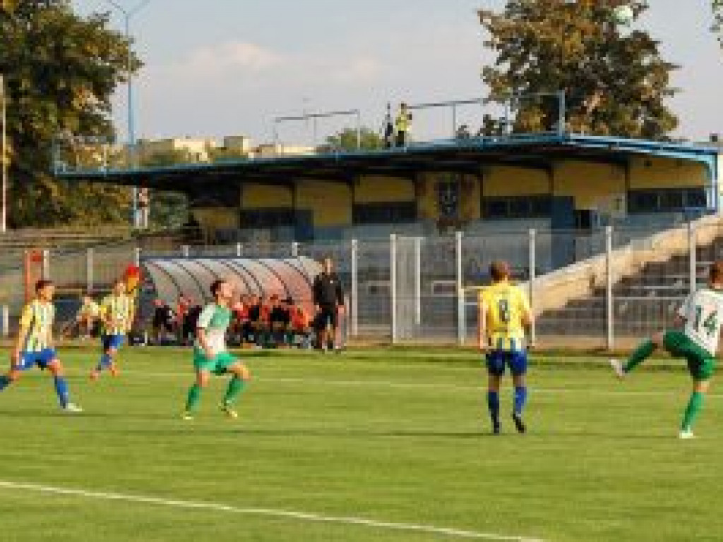 Pelikan wrócił ze Skierniewic pokonany