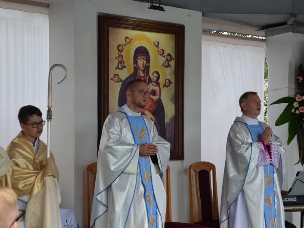Odpust i dożynki w Sanktuarium Matki Bożej w Domaniewicach